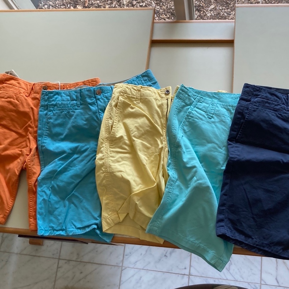 Gap Bundle of Five 30” shorts